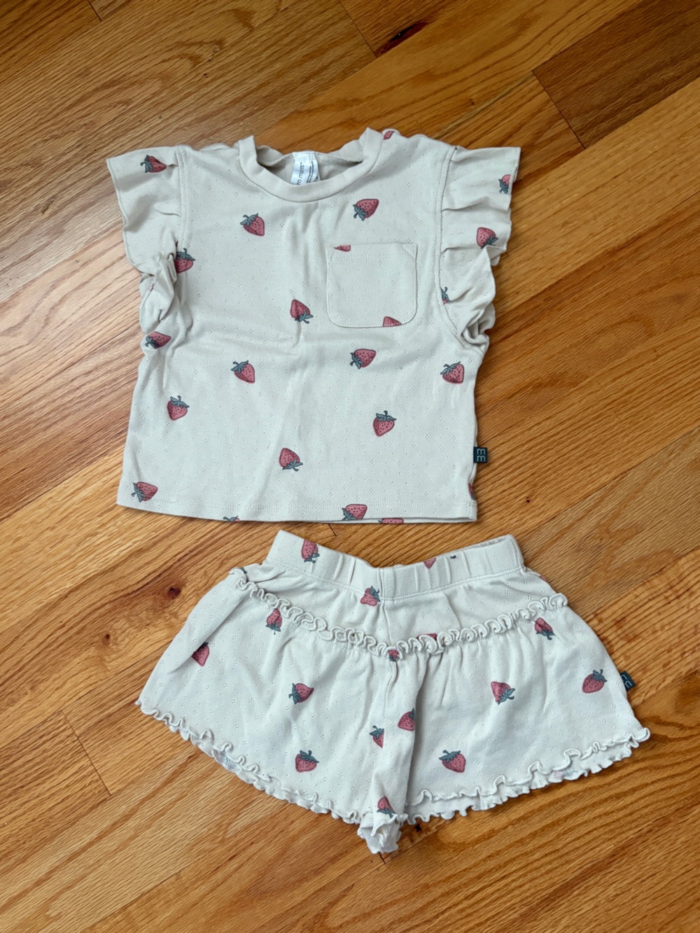 Cream Strawberry-Print Ruffle Sleeve Top & Shorts Set